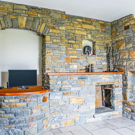 Spacious With Private Garden Near Lake In Hébergement de vacances Waimes
